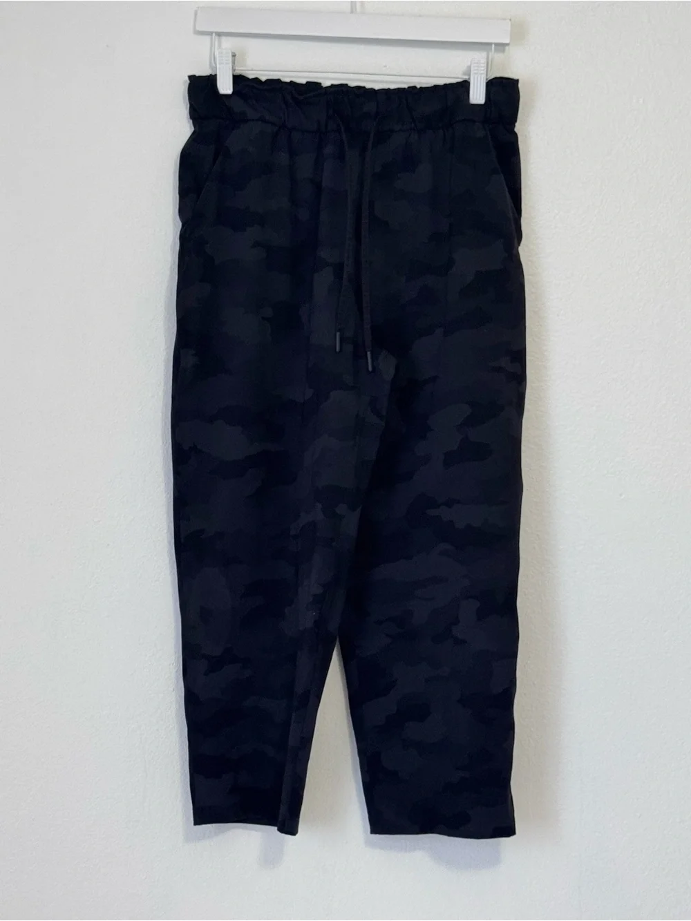 Lululemon Stretch High Rise Crop 23